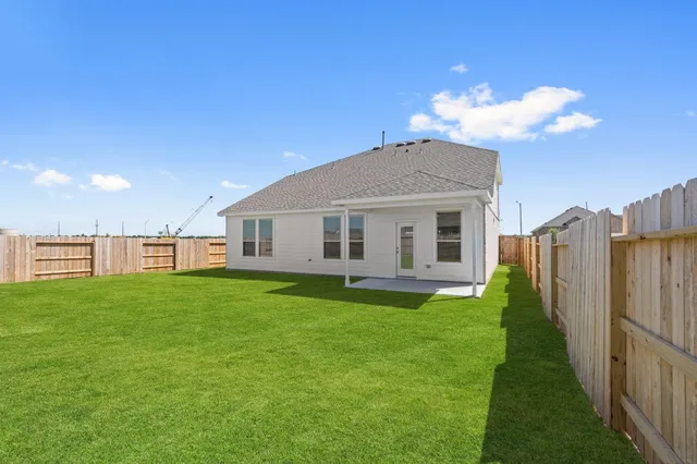 $355,250 | 438 Turtle Creek Drive, Dayton, TX 77535