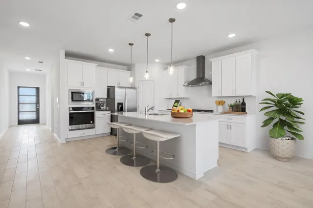 $355,250 | 438 Turtle Creek Drive, Dayton, TX 77535