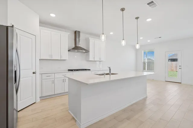 $355,250 | 438 Turtle Creek Drive, Dayton, TX 77535