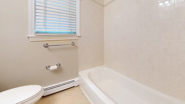 $4,395 | 310 Lowell Street, Unit 1, Somerville, MA 02145