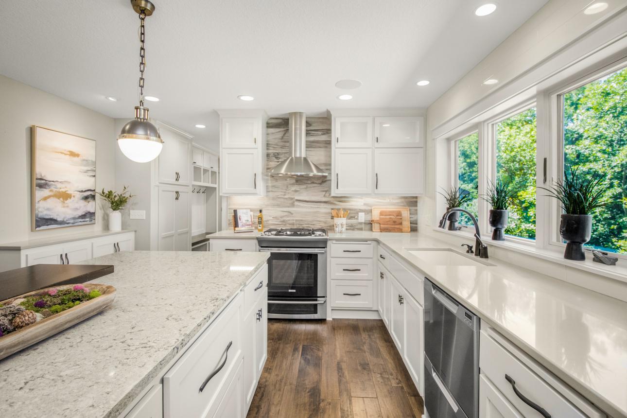 1366 Wilderness Run Drive Eagan, MN 55123 - Photo 12 of 63