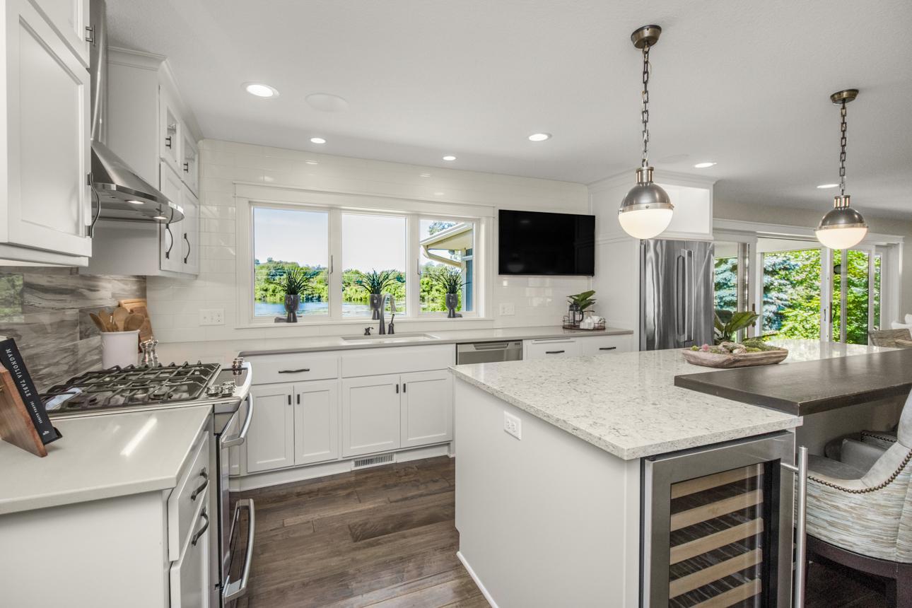 1366 Wilderness Run Drive Eagan, MN 55123 - Photo 13 of 63