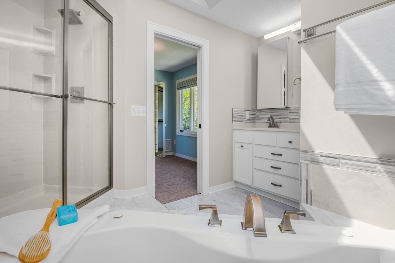 1366 Wilderness Run Drive Eagan, MN 55123 - Photo 32 of 63