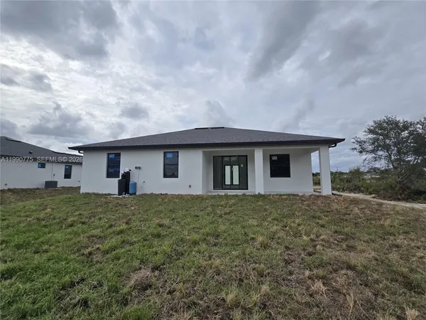 $2,300 | 4626 Connie Avenue North, Lehigh Acres, FL 33971