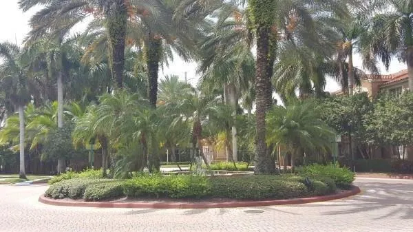 $2,200 | 4856 North State Road 7, Unit 103, Pompano Beach, FL 33073