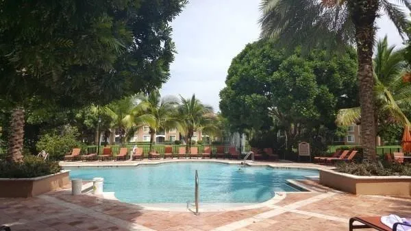 $2,200 | 4856 North State Road 7, Unit 103, Pompano Beach, FL 33073
