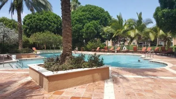 $2,200 | 4856 North State Road 7, Unit 103, Pompano Beach, FL 33073