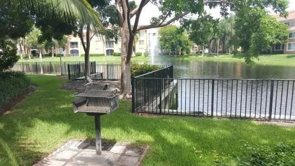 $2,200 | 4856 North State Road 7, Unit 103, Pompano Beach, FL 33073