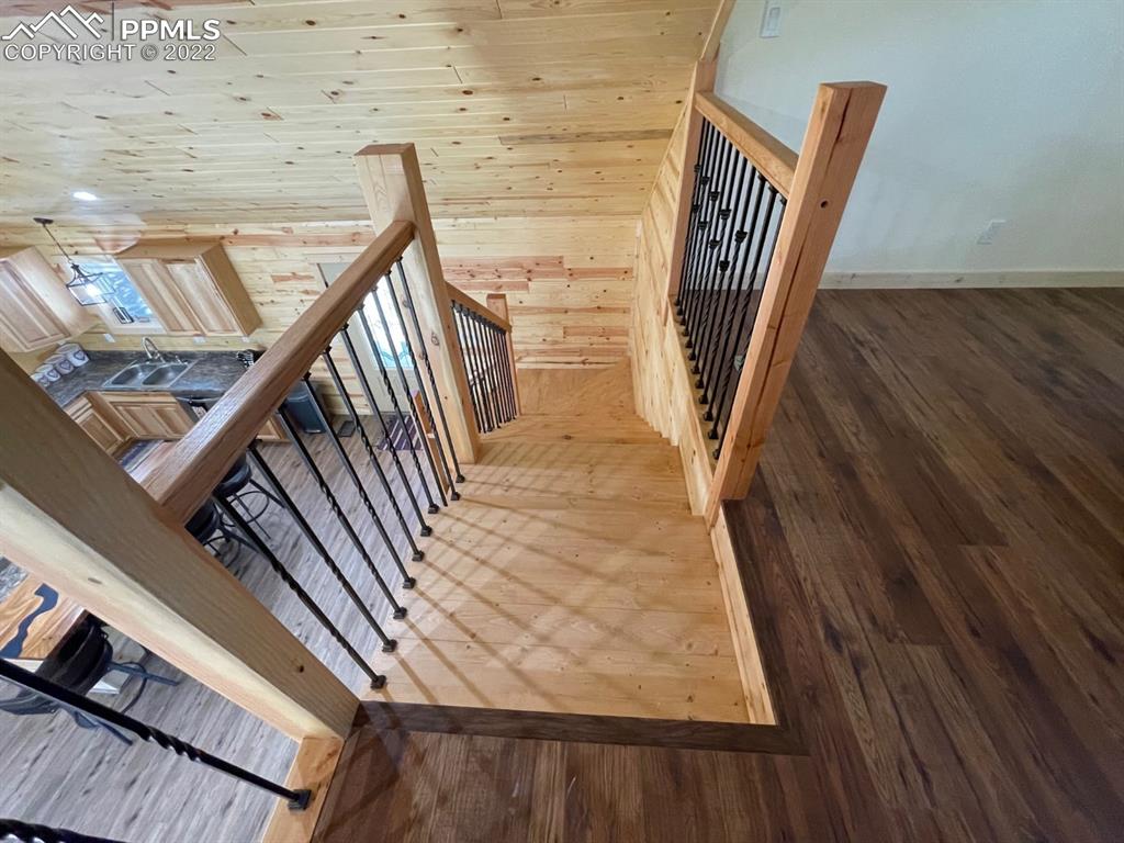 188 Keepsake Loop Westcliffe, CO 81252 - Photo 8 of 37 a view of entryway with wooden floor