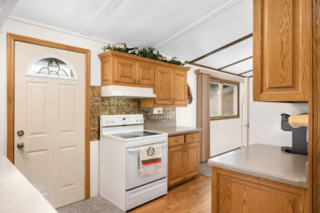 $350,000 | 1538 12th Avenue West, Shakopee, MN 55379