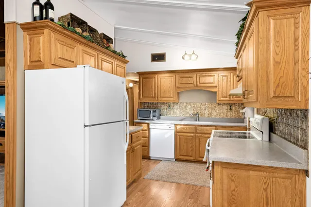 $350,000 | 1538 12th Avenue West, Shakopee, MN 55379