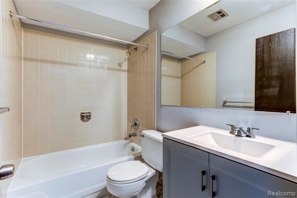 2157 Decker Road, Unit 13 Walled Lake, MI 48390 - Photo 13 of 14