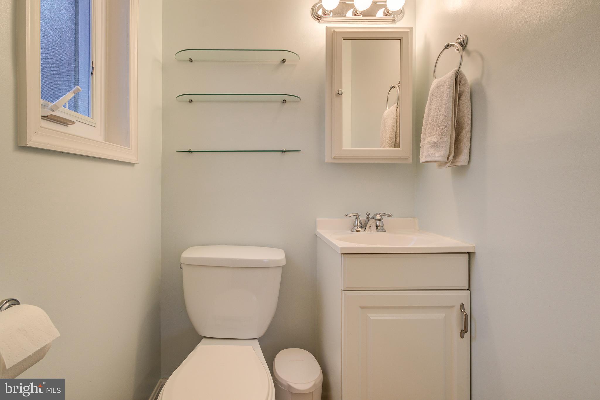 10317 Cherry Tree Lane Silver Spring, MD 20901 - Photo 22 of 48 Half bath in owners suite