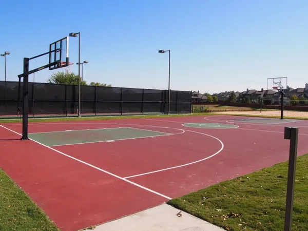 a view of a tennis court