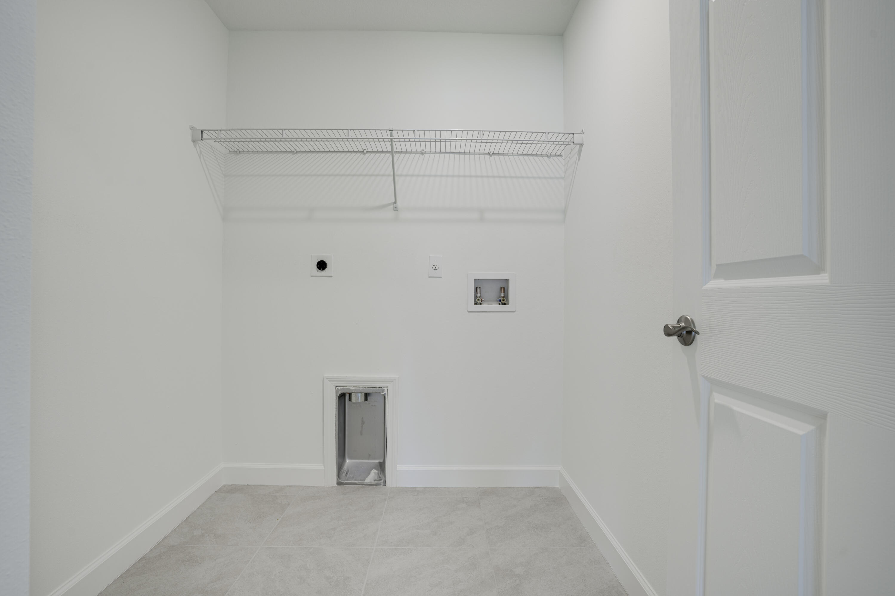 5264 Southeast 43rd Street Okeechobee, FL 34974 - Photo 15 of 16 a view of small space