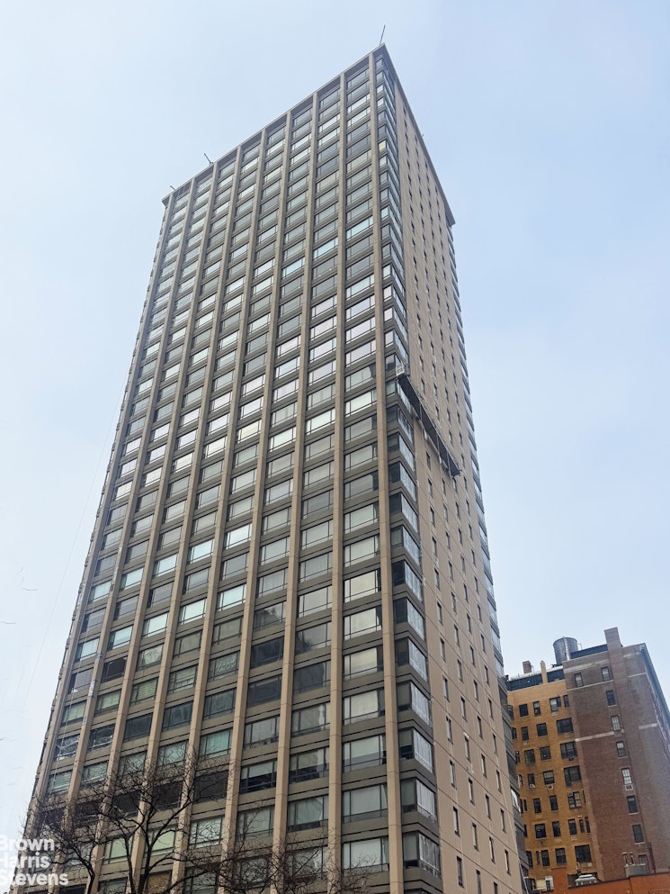 190 East 72nd Street, Unit 21B Manhattan, NY 10021 - Photo 21 of 22