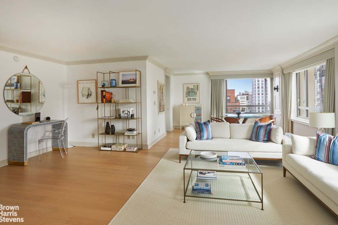 190 East 72nd Street, Unit 21B Manhattan, NY 10021 - Photo 3 of 22