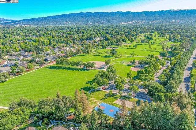 $1,495,000 | 297 Del Valle Court, Pleasanton, CA 94566