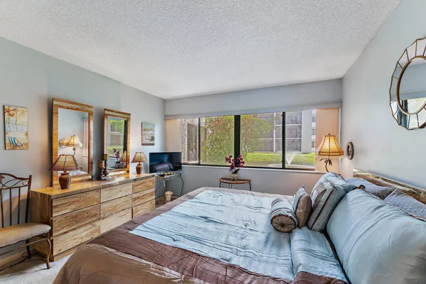 $2,400 | 1605 South Us Highway, Unit D106, Jupiter, FL 33477