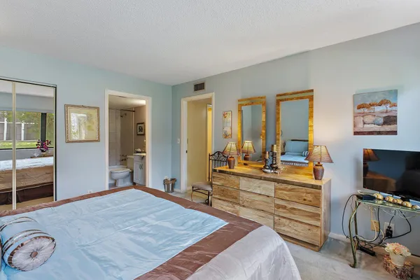 $2,400 | 1605 South Us Highway, Unit D106, Jupiter, FL 33477