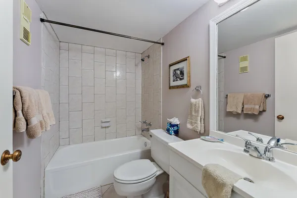 $2,400 | 1605 South Us Highway, Unit D106, Jupiter, FL 33477