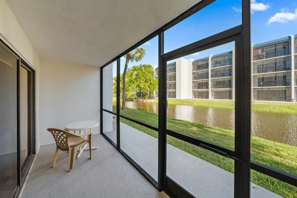 $2,400 | 1605 South Us Highway, Unit D106, Jupiter, FL 33477