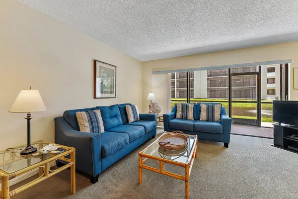 $2,400 | 1605 South Us Highway, Unit D106, Jupiter, FL 33477