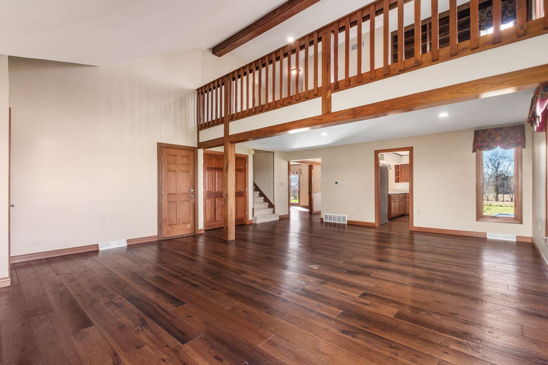 4784 Baker Road Delaware, OH 43015 - Photo 10 of 47 Living Room