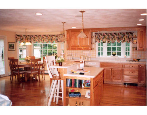11 Brewster Road Norfolk, MA 02056 - Photo 4 of 11 Gallery Image 4