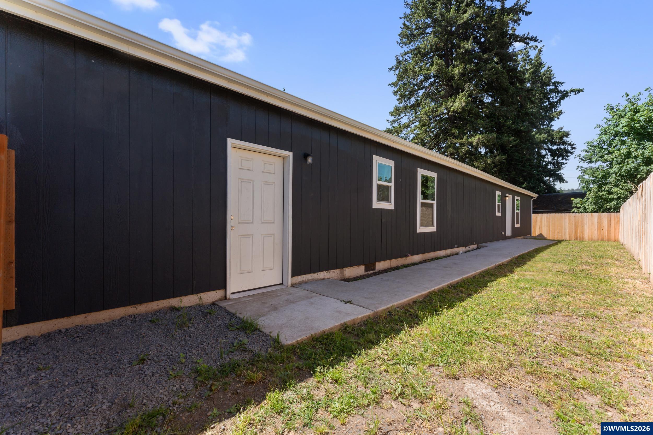 2012 18th Avenue Sweet Home, OR 97386 - Photo 20 of 21