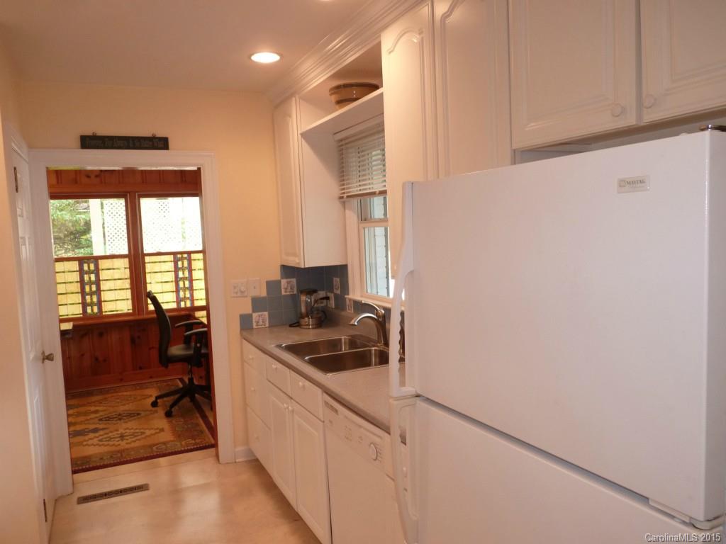 553 Concord Road, Unit 2 Davidson, NC 28036 - Photo 5 of 24 Gallery Image 5