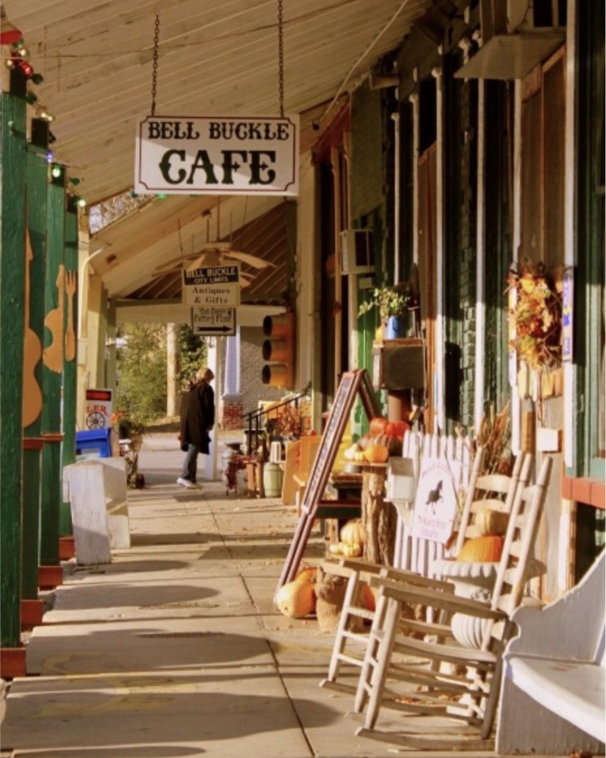 286 Emily Lane Bell Buckle, TN 37020 - Photo 36 of 38 a view of water fountain in front of building