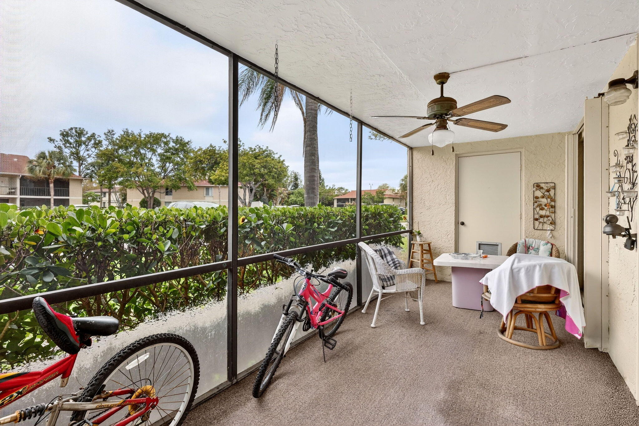 6536 Chasewood Drive, Unit A Jupiter, FL 33458 - Photo 40 of 42 39-web-or-mls-5P1A4565