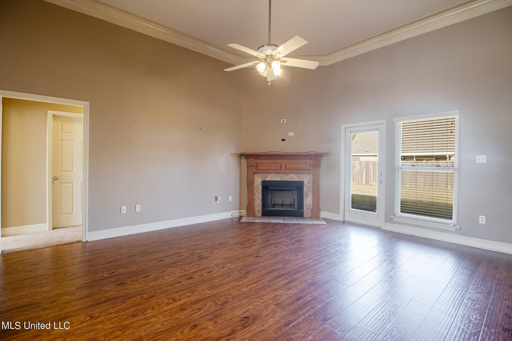 7916 Rue Madison Central Ocean Springs, MS 39564 - Photo 5 of 25 Living Room