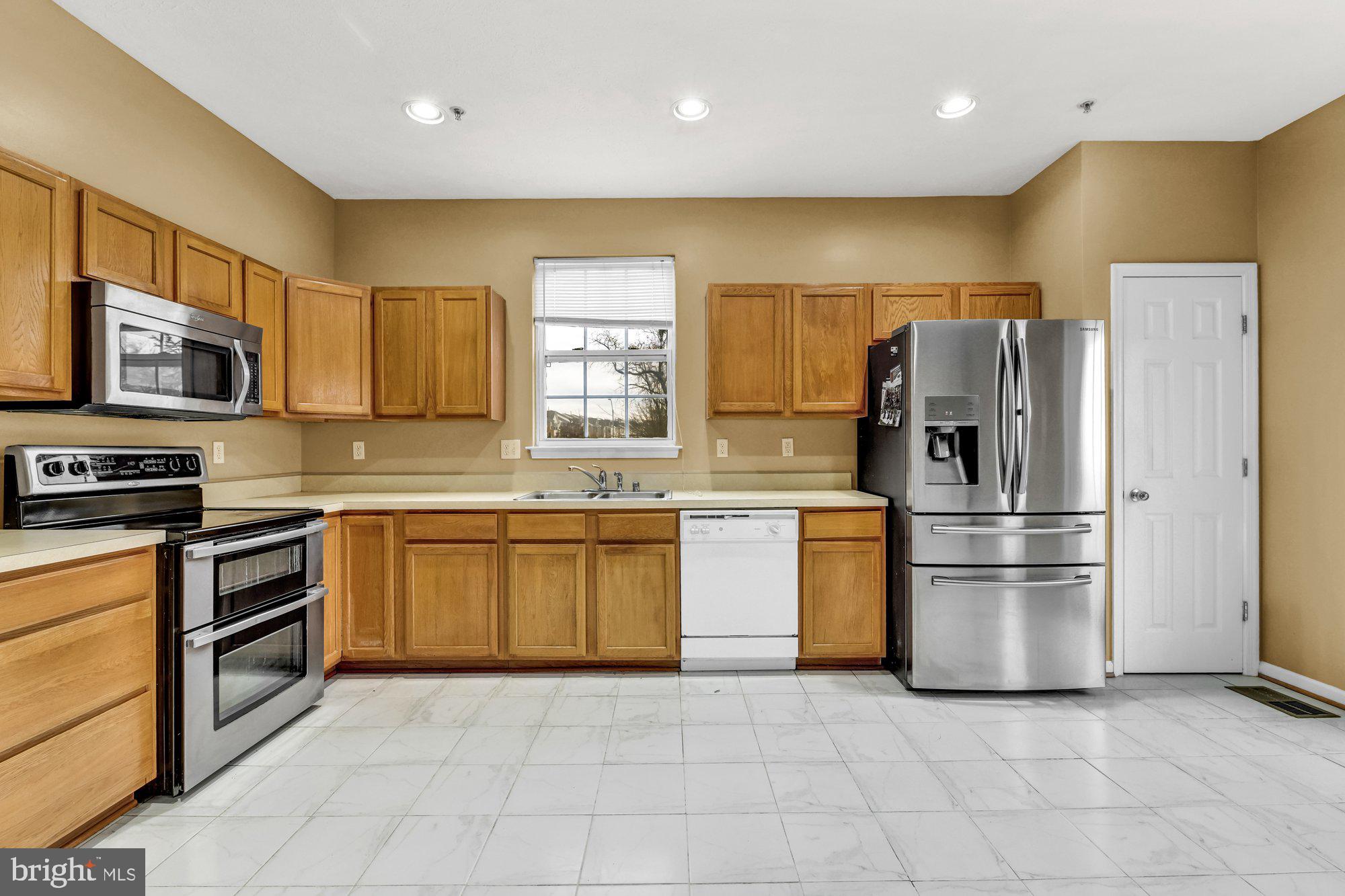 845 Lowe Road Baltimore, MD 21220 - Photo 13 of 28