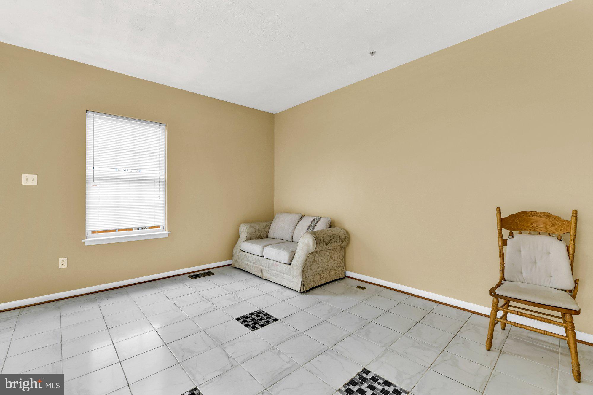 845 Lowe Road Baltimore, MD 21220 - Photo 15 of 28