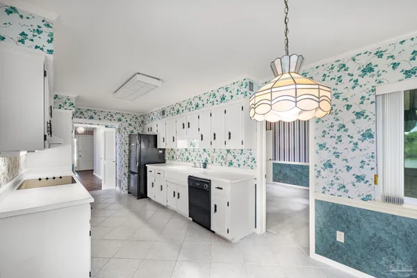 $300,000 | 333 South 61st Avenue, Unit 6, Pensacola, FL 32506