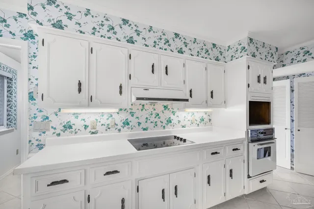 a view of an entryway of house