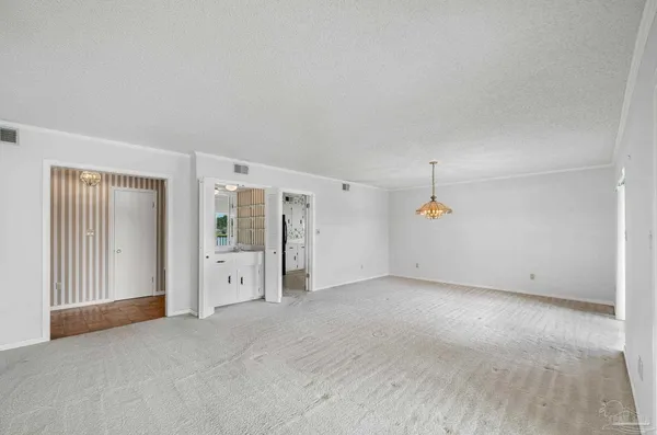 $300,000 | 333 South 61st Avenue, Unit 6, Pensacola, FL 32506
