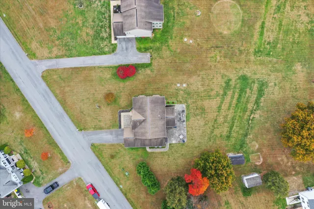 $525,000 | 837 Triumphant Way, Falling Waters, WV 25419