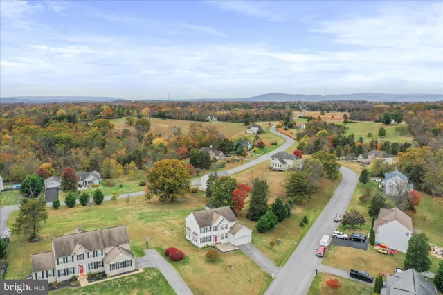 $525,000 | 837 Triumphant Way, Falling Waters, WV 25419