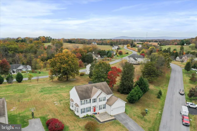 $525,000 | 837 Triumphant Way, Falling Waters, WV 25419