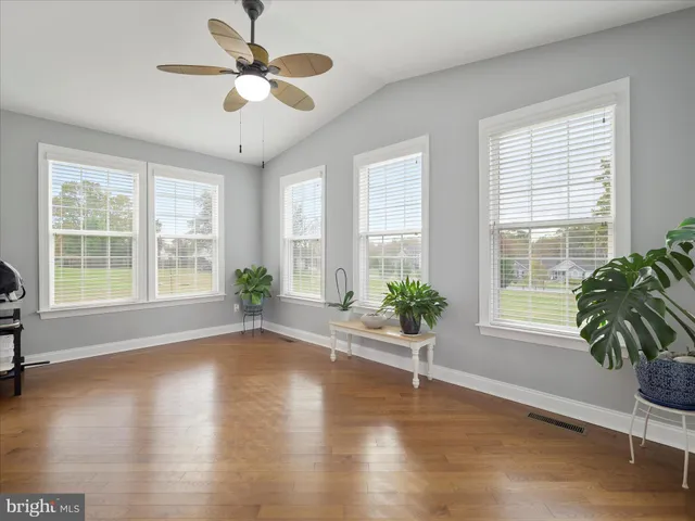 $525,000 | 837 Triumphant Way, Falling Waters, WV 25419