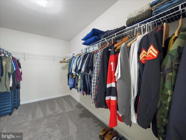 $525,000 | 837 Triumphant Way, Falling Waters, WV 25419