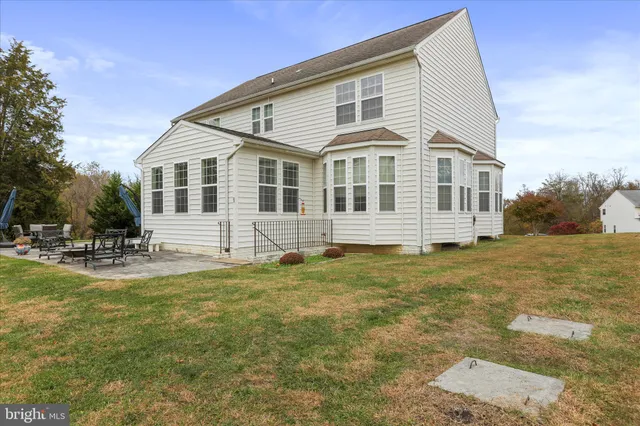 $525,000 | 837 Triumphant Way, Falling Waters, WV 25419