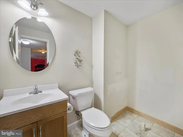 $525,000 | 837 Triumphant Way, Falling Waters, WV 25419