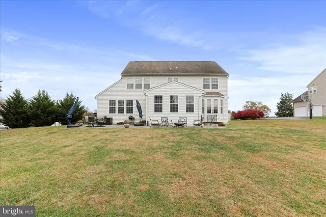 $525,000 | 837 Triumphant Way, Falling Waters, WV 25419