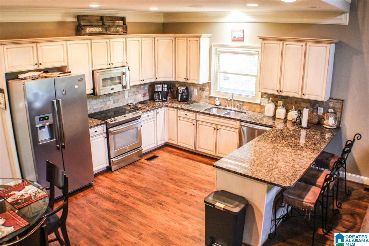 564 Lakeview Circle Alpine, AL 35014 - Photo 4 of 50