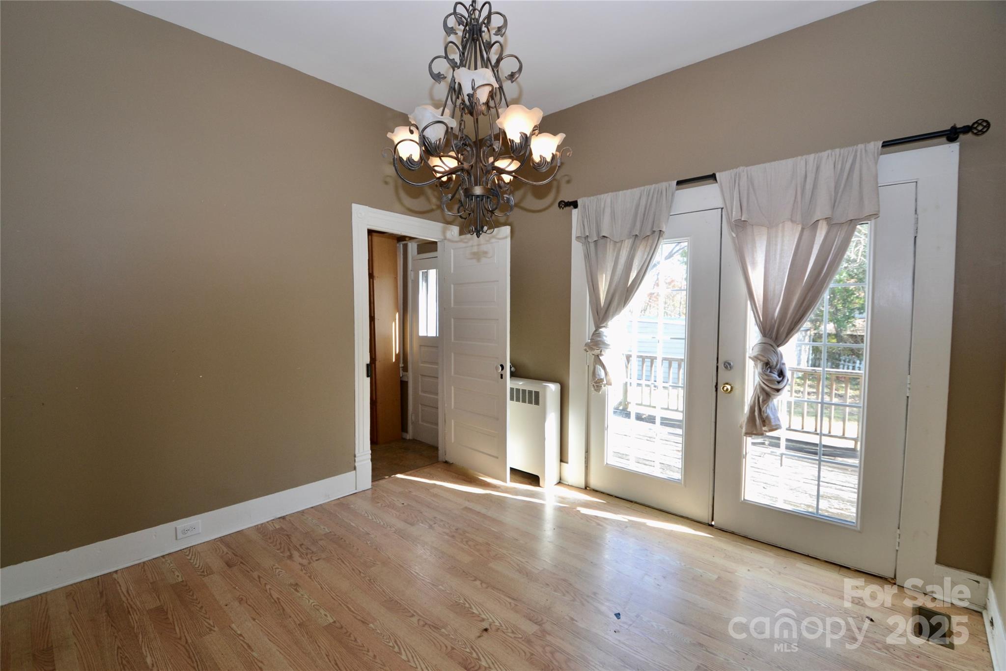 512 2nd Street Spencer, NC 28159 - Photo 24 of 33 a view of an empty room with a window