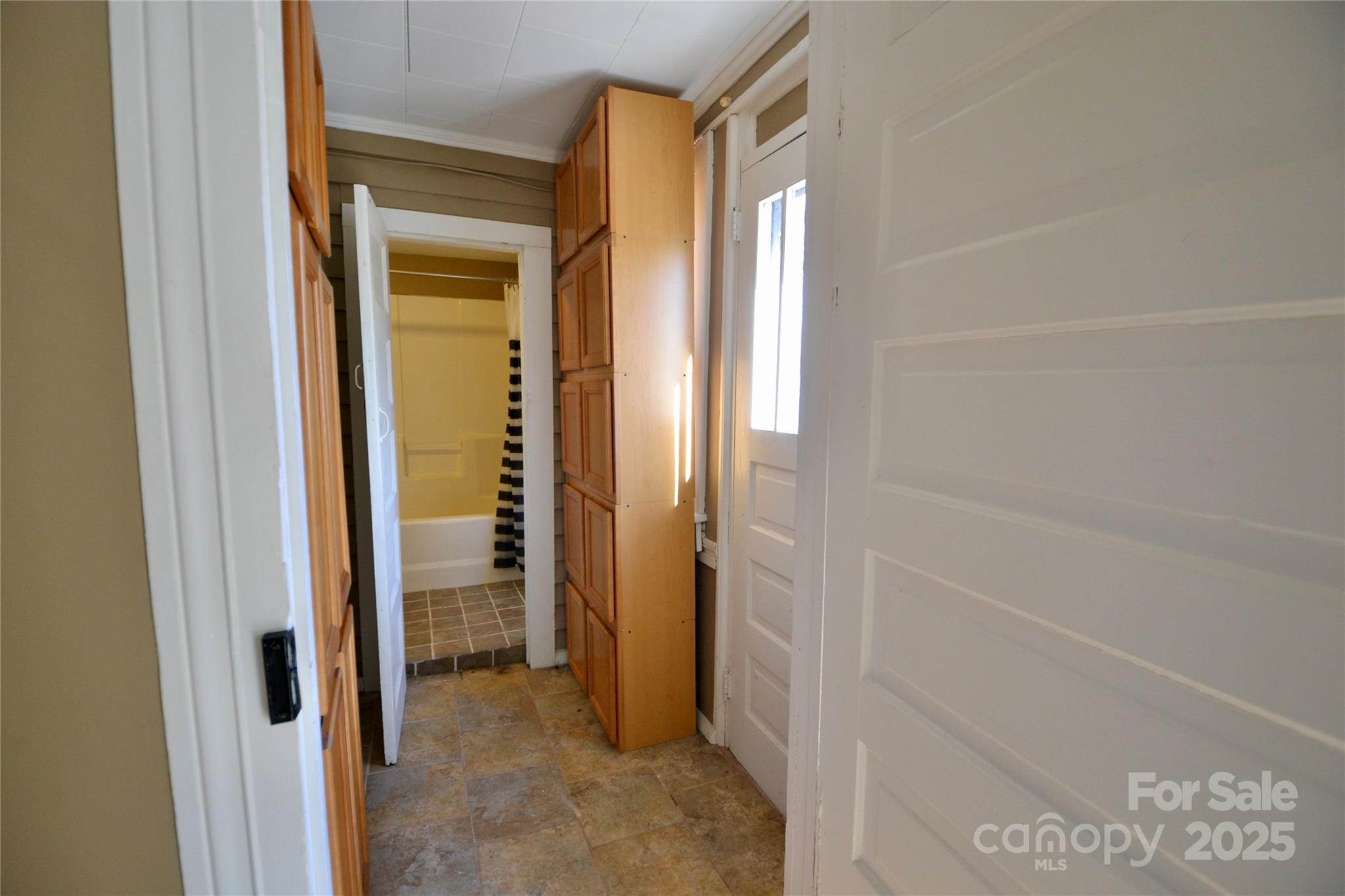 512 2nd Street Spencer, NC 28159 - Photo 27 of 33 a view of a bathroom